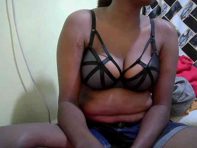 ebonyassaa webcam