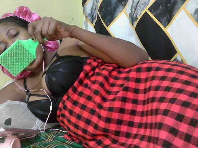 ebonyassaa webcam