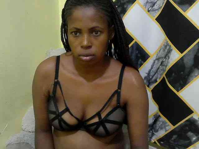 ebonyassaa webcam