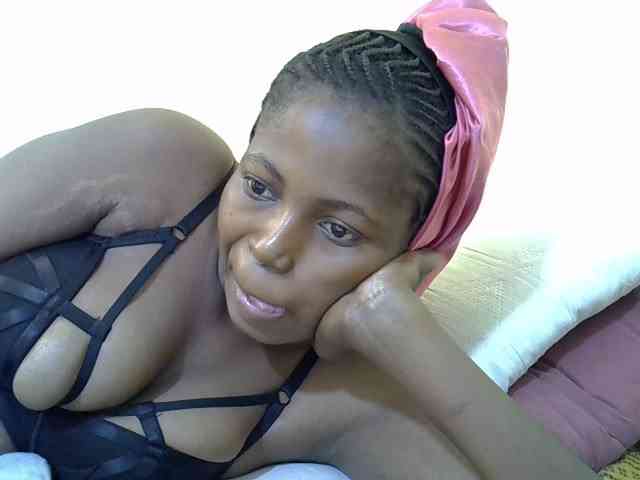ebonyassaa webcam