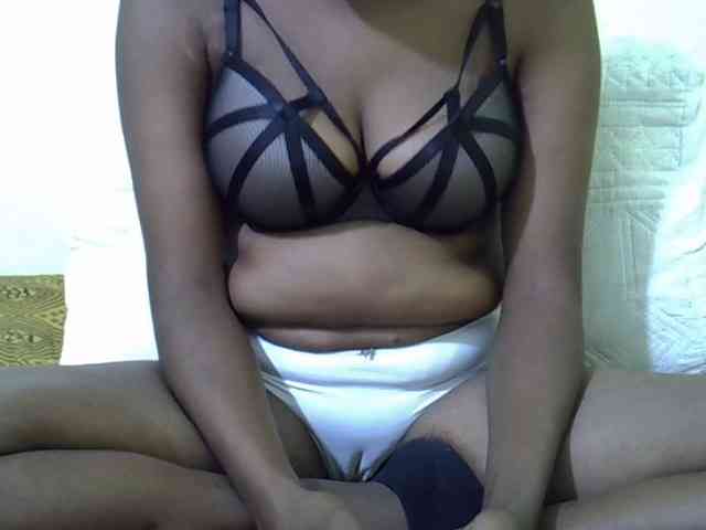 ebonyassaa webcam