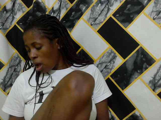 ebonyassaa webcam