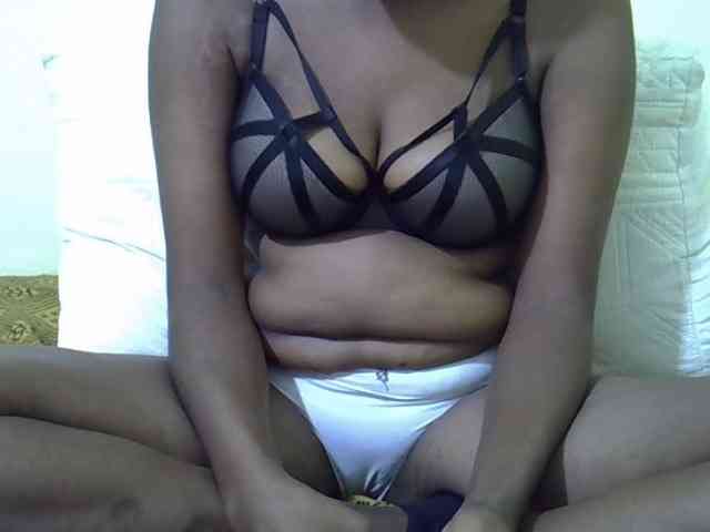 ebonyassaa webcam