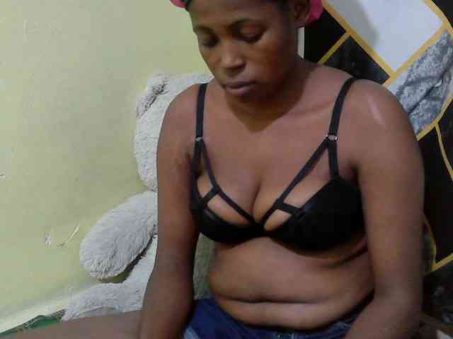 ebonyassaa webcam