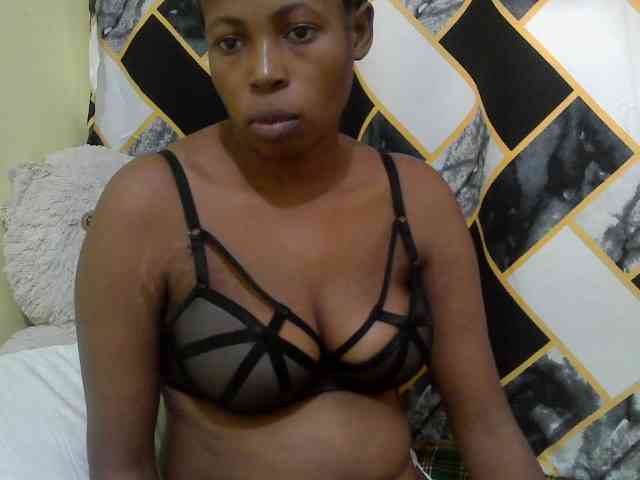 ebonyassaa webcam