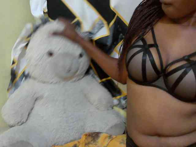 ebonyassaa webcam
