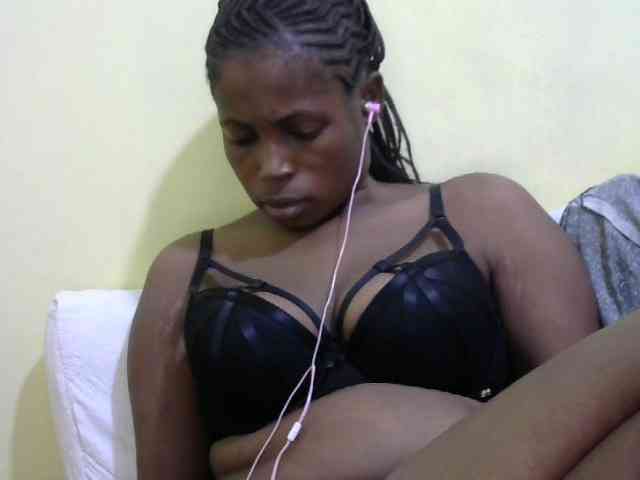 ebonyassaa webcam