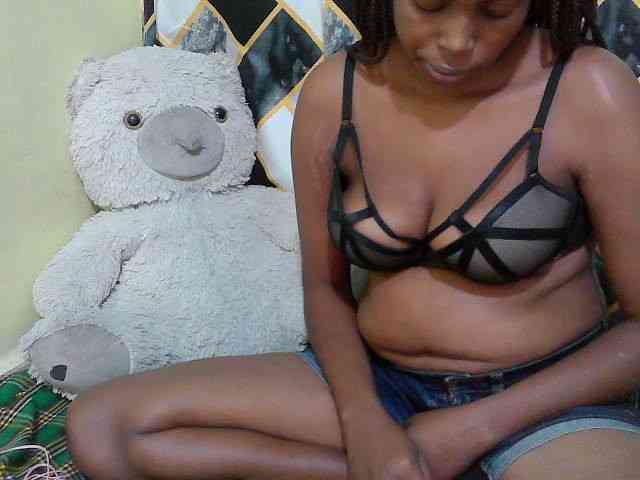 ebonyassaa webcam