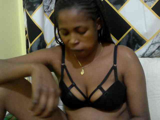 ebonyassaa webcam