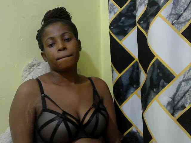 ebonyassaa webcam