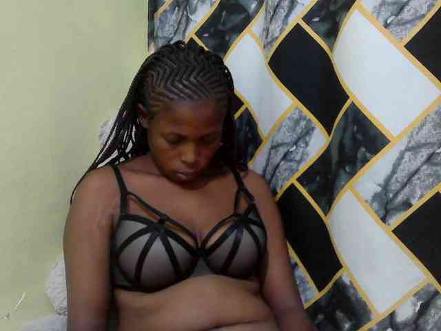 ebonyassaa webcam