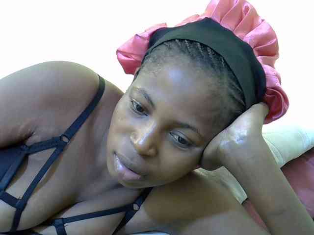 ebonyassaa webcam