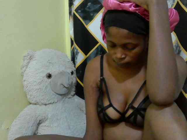 ebonyassaa webcam