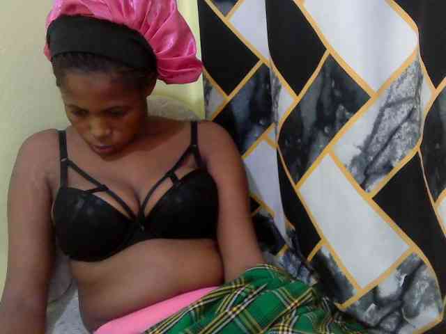 ebonyassaa webcam