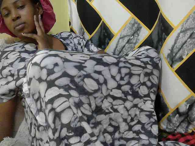 ebonyassaa webcam