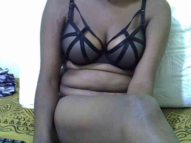 ebonyassaa webcam