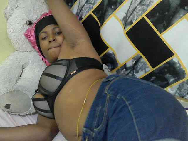 ebonyassaa webcam