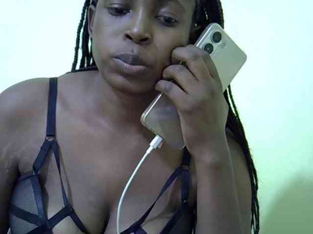 ebonyassaa webcam