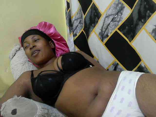 ebonyassaa webcam