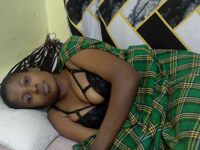 ebonyassaa webcam