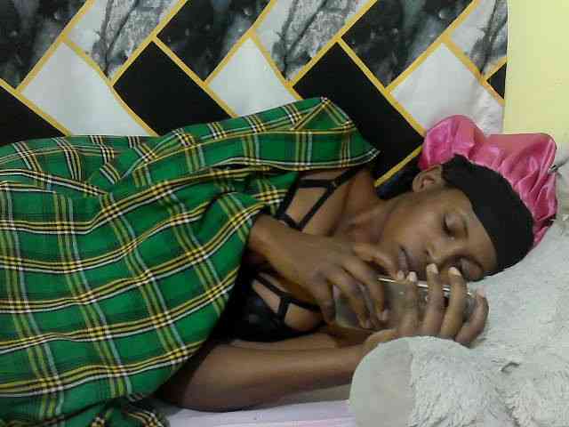 ebonyassaa webcam