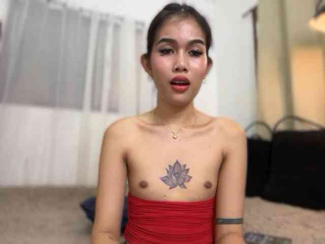 UrbodyInfluence Live Webcam on BongaCams