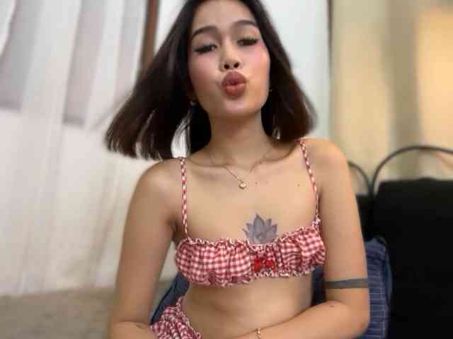 UrbodyInfluence Live Webcam on BongaCams