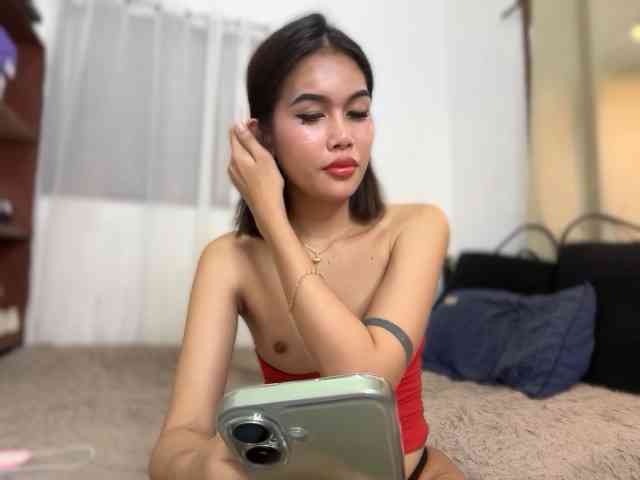 UrbodyInfluence Live Webcam on BongaCams
