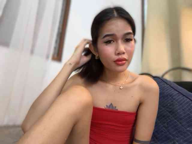 UrbodyInfluence Live Webcam on BongaCams