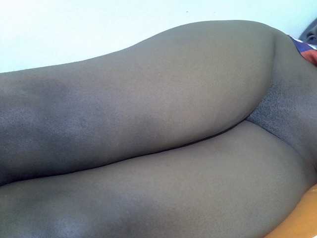 Sweetnana01 live cam on BongaCams