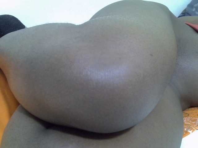 Sweetnana01 live cam on BongaCams
