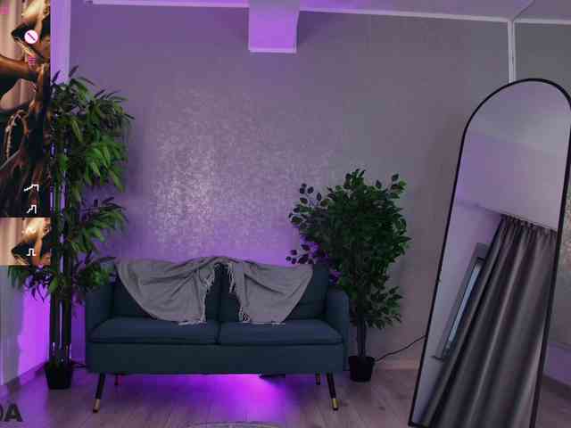 SelenaDaze webcam