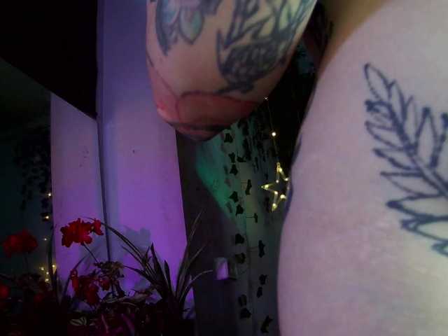 Mini0Melloo live cam on BongaCams
