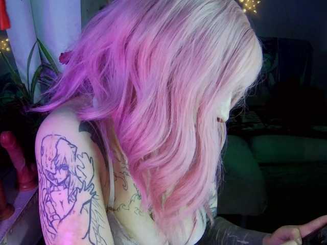 Mini0Melloo live cam on BongaCams