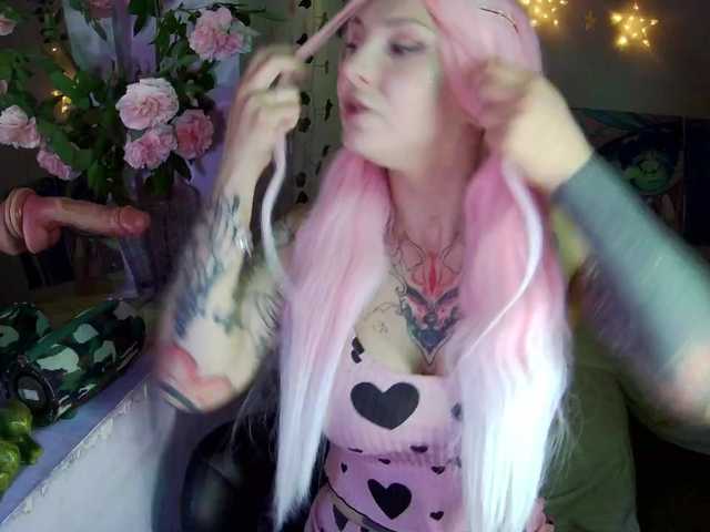 Mini0Melloo live cam on BongaCams
