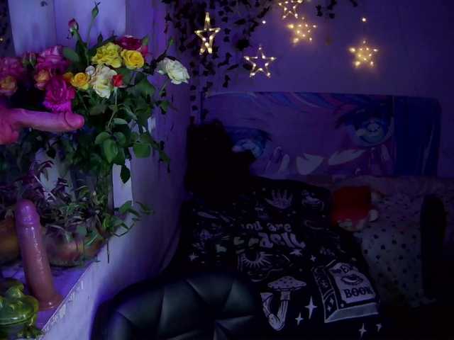 Mini0Melloo live cam on BongaCams