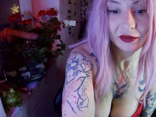 Mini0Melloo live cam on BongaCams
