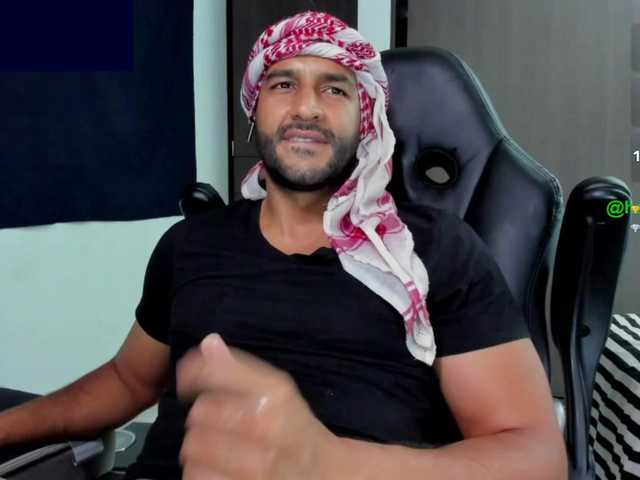Handsoman11 live cam