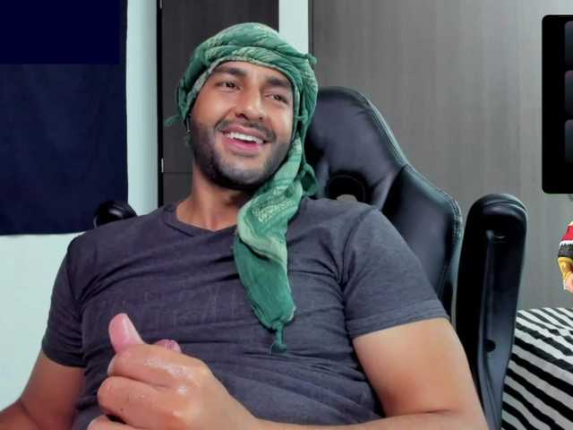 Handsoman11 live webcam show