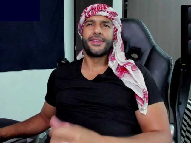 Handsoman11 live webcam show
