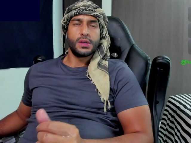 Handsoman11