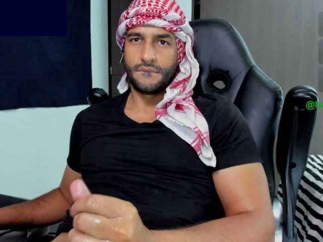 Handsoman11