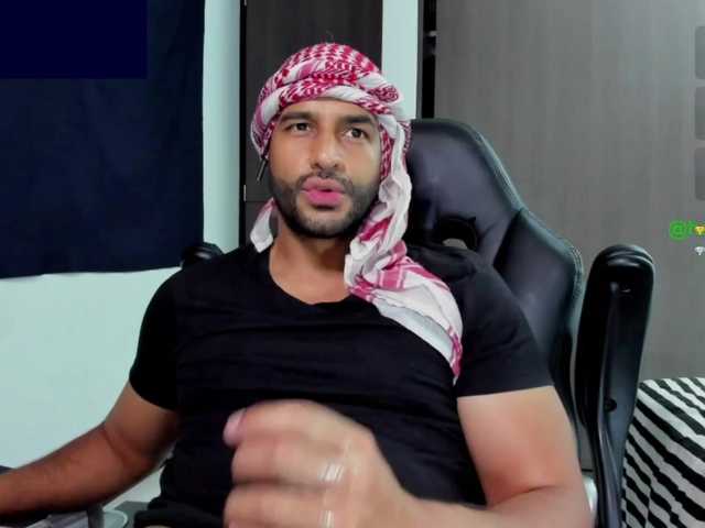 Handsoman11 live cam