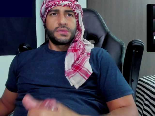 Handsoman11 live webcam show