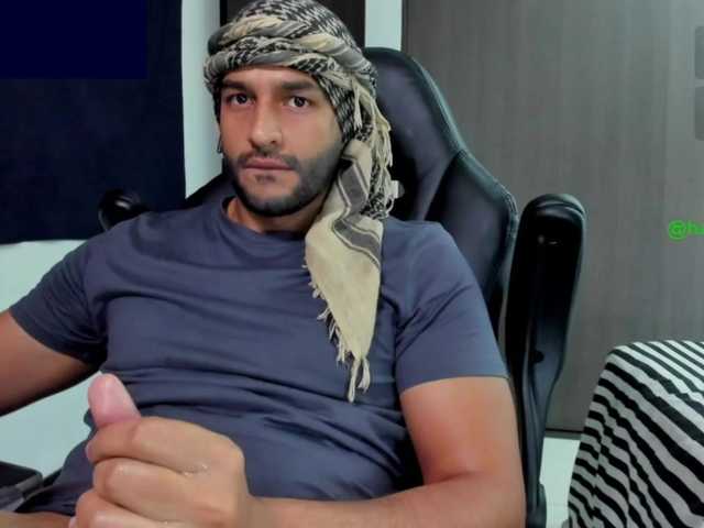 Handsoman11