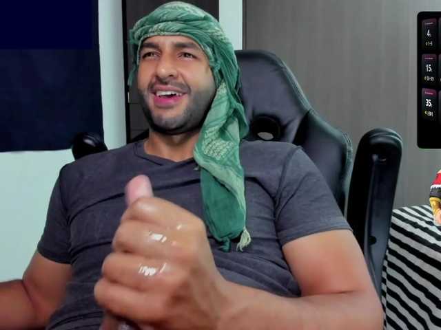 Handsoman11 live webcam show