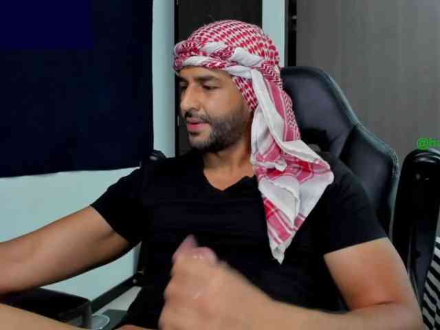 Handsoman11
