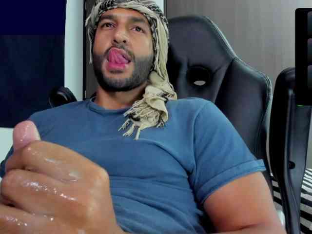 Handsoman11 Sex Cam Show