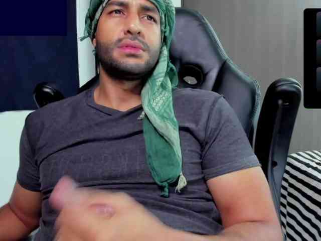 Handsoman11 Sex Cam Show