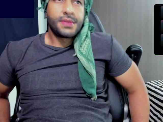 Handsoman11 Sex Cam Show